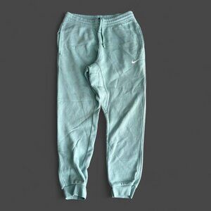 Nike mint green, “ Ice Jade” color sweatpants Size men M #sweatpants #athleisure